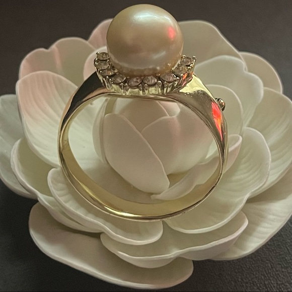 American Jewelry Company Jewelry - AJC Vintage Brooch